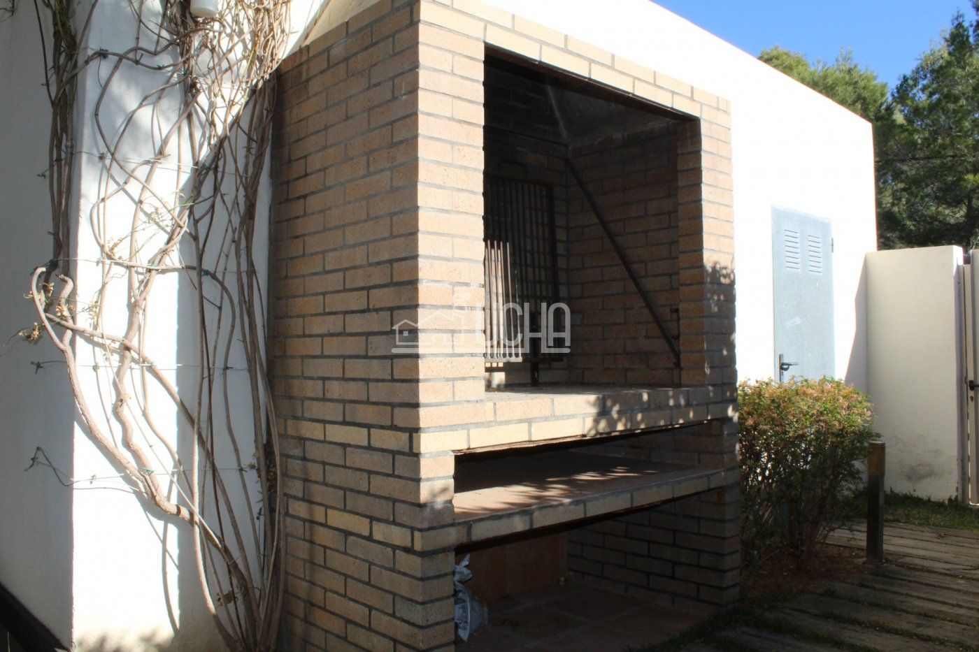 Espléndido chalet adosado en TorreConill con piscina privada