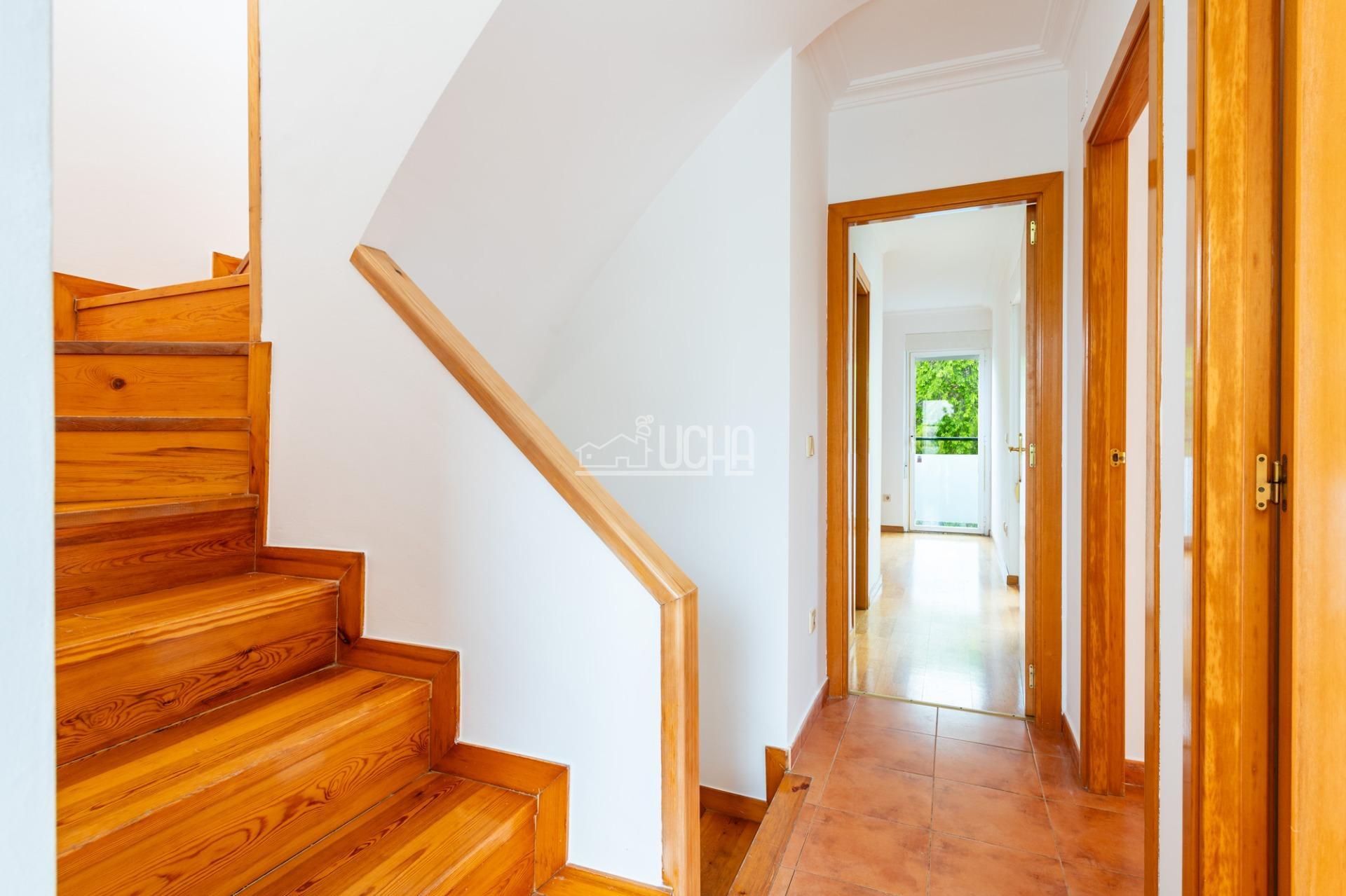 Amplia Vivienda en Mas Camarena con Piscina y Parque Infantil — 19