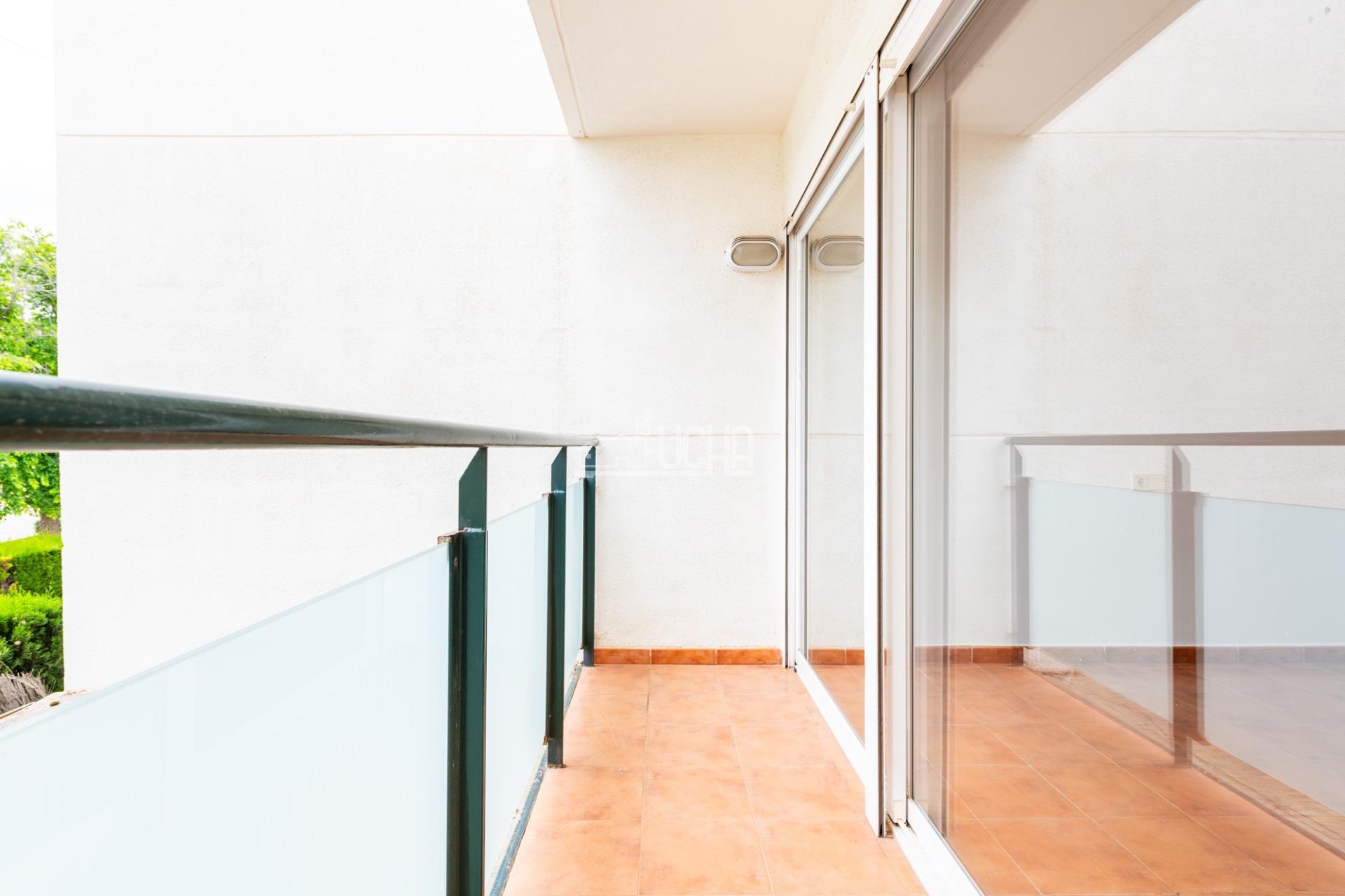 Amplia Vivienda en Mas Camarena con Piscina y Parque Infantil — 29