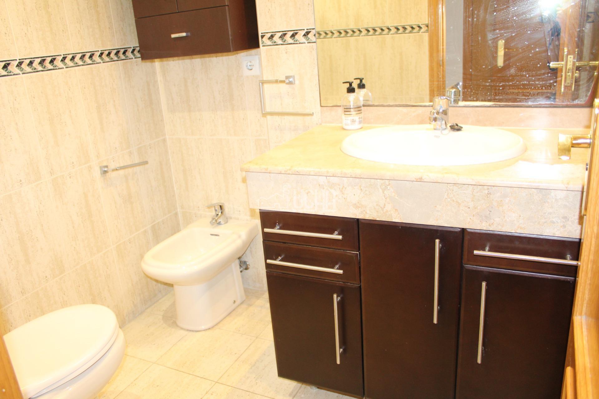 Amplio piso en venta y alquiler en Sant Pau, Valencia - ¡Listo para entrar a vivir! — 18
