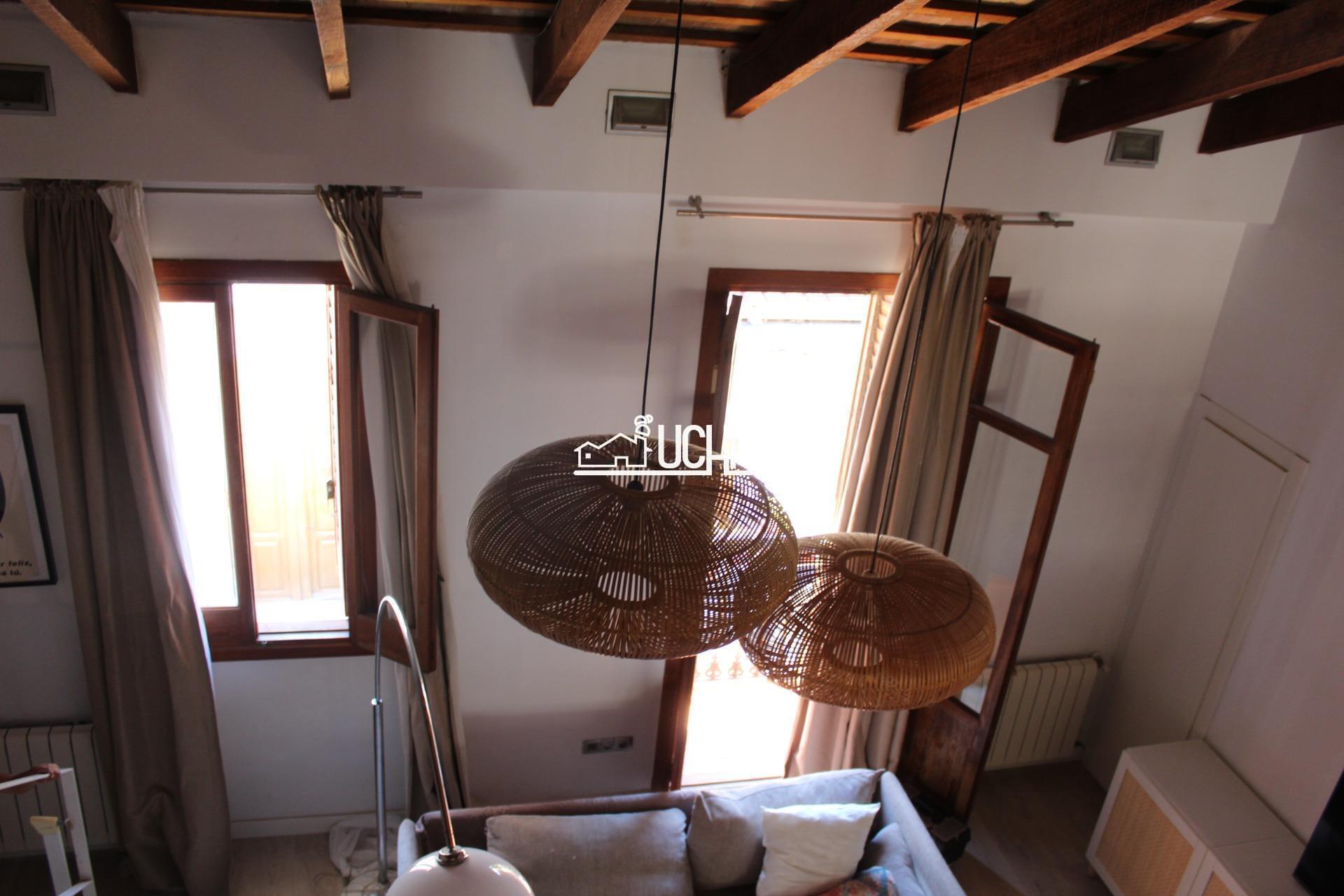 Casa con Encanto: Loft de Tres Alturas a Pasos del Tranvía y la Playa — 17