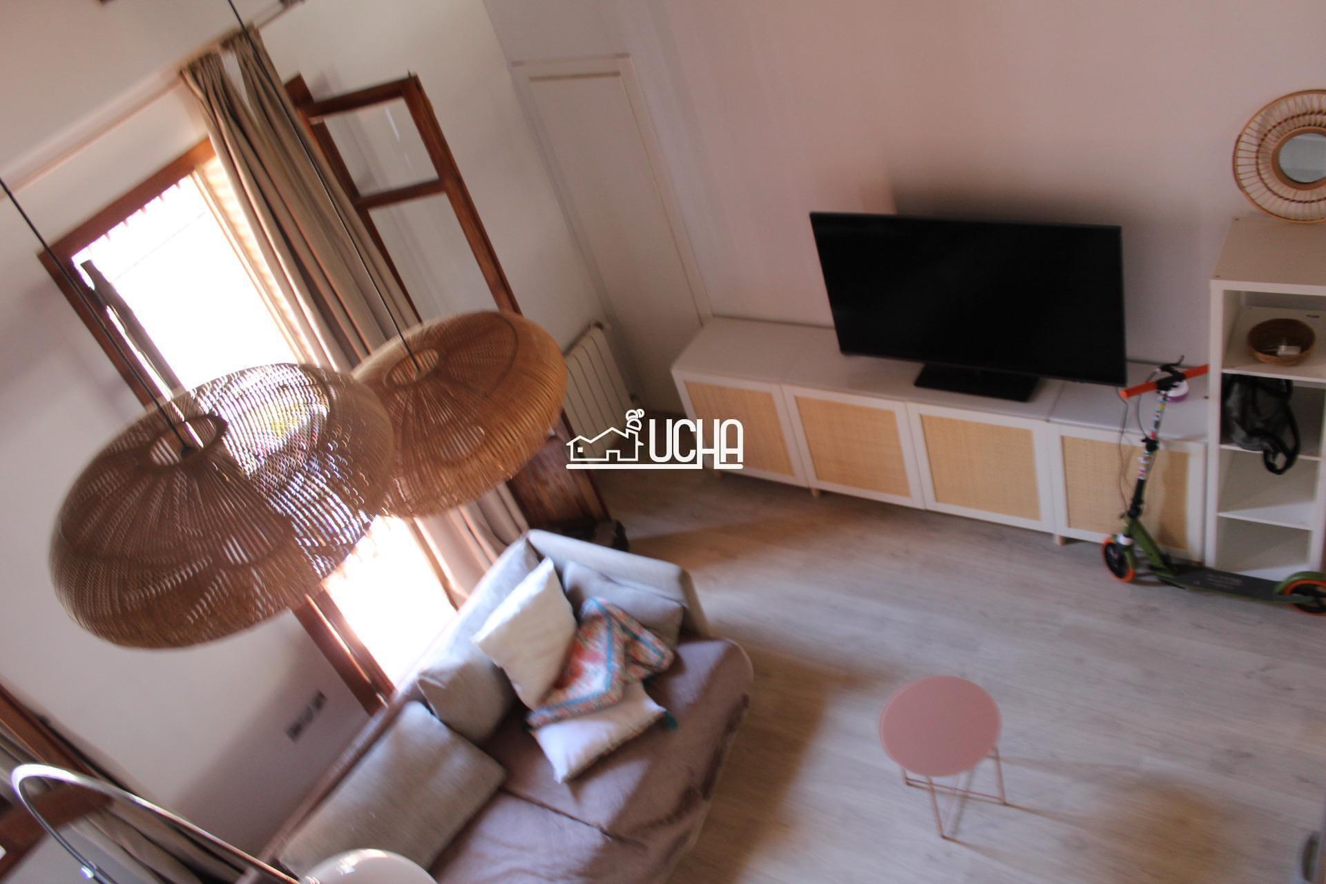 Casa con Encanto: Loft de Tres Alturas a Pasos del Tranvía y la Playa — 18