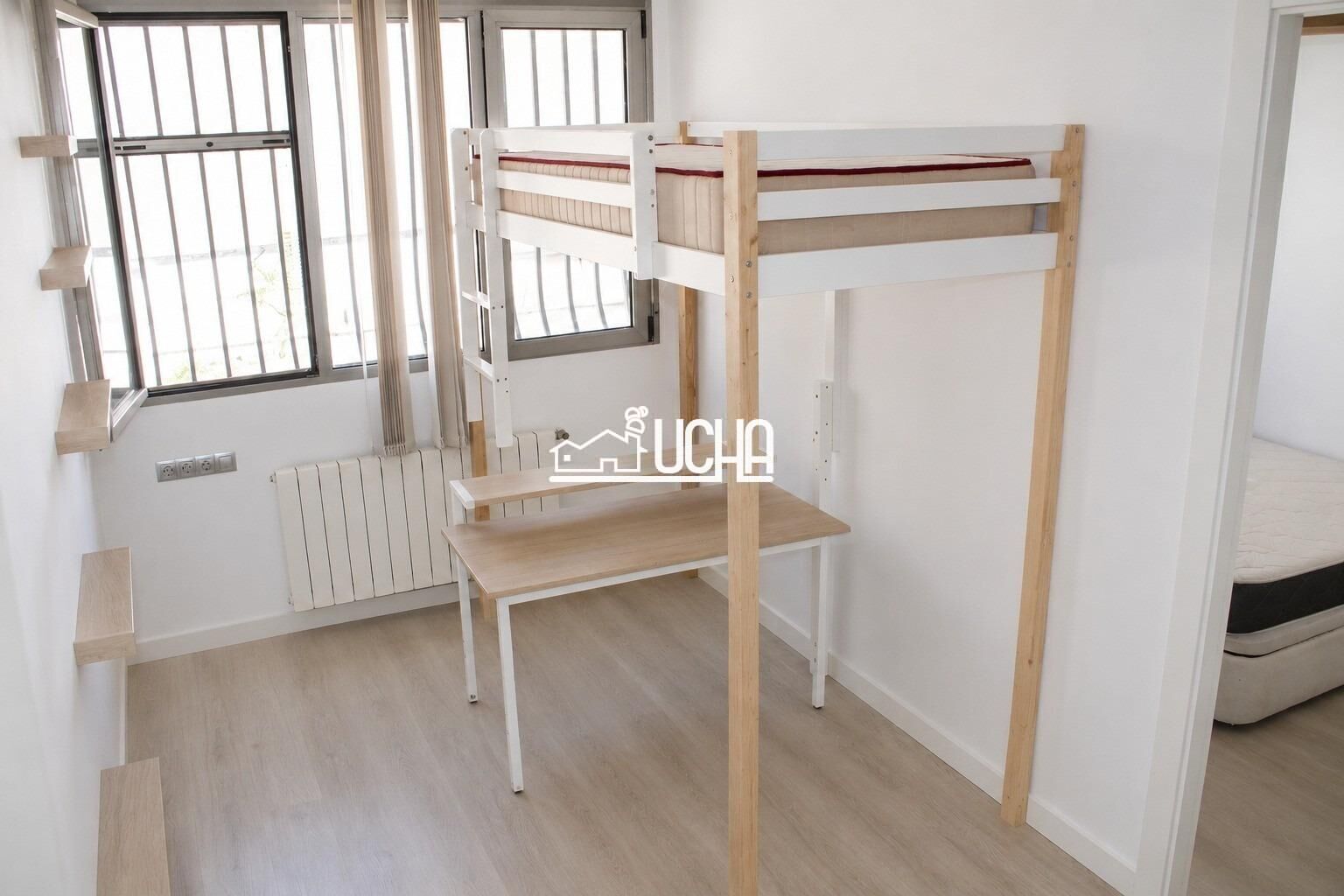 Casa con Encanto: Loft de Tres Alturas a Pasos del Tranvía y la Playa — 21