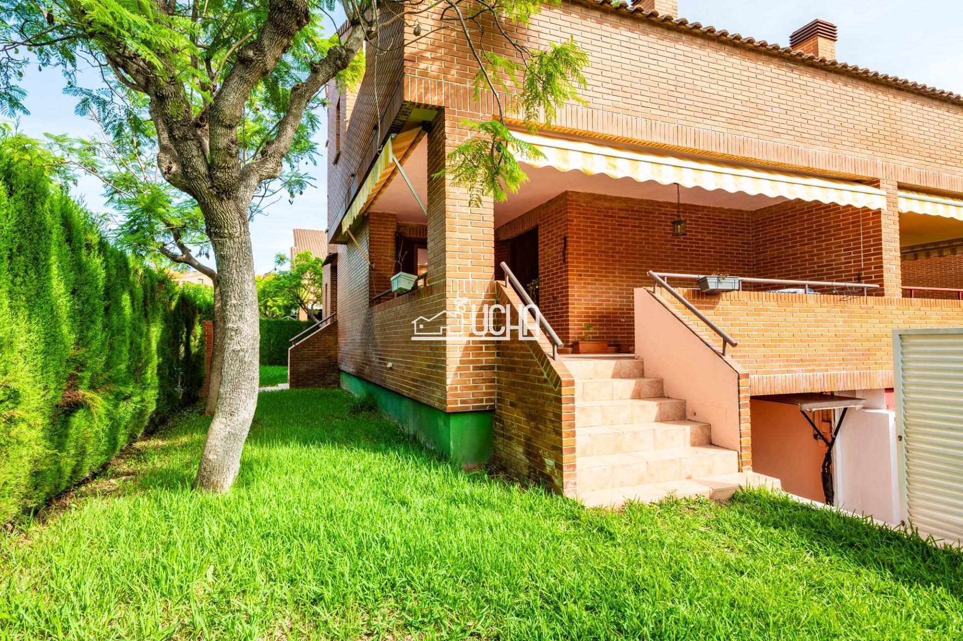 Oportunidad Exclusiva: Pareado en Venta en Mas Camarena