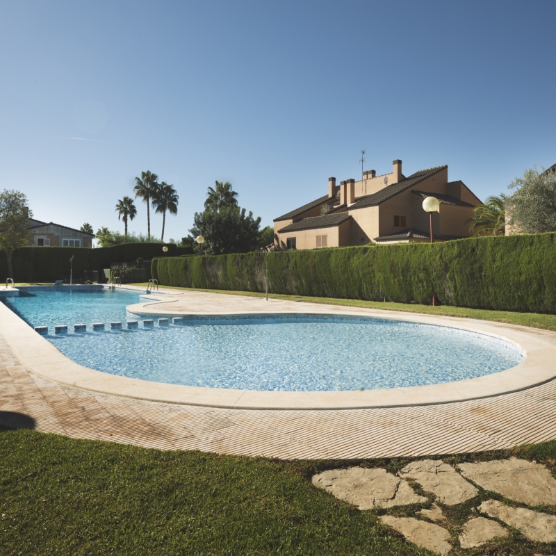 Inmobiliaria-Ucha-Sesion-Alfonso-Calza-Mas-Camarena-1-2